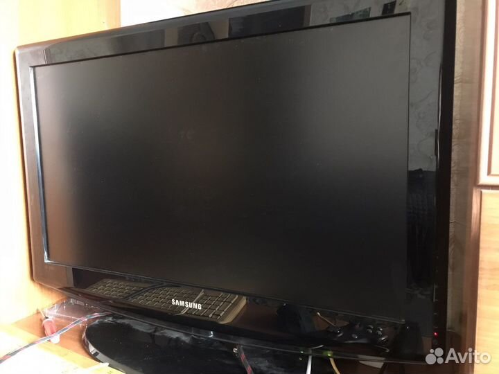 Телевизор lcd samsung