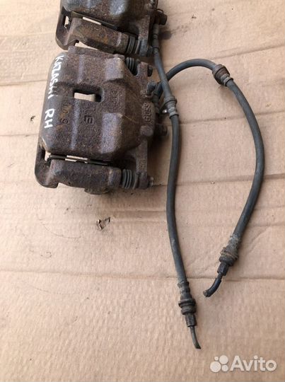 Suzuki kizashi суппорт тормозной передний