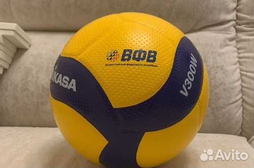 Волейбольный мяч Mikasa V200W. Оригинал
