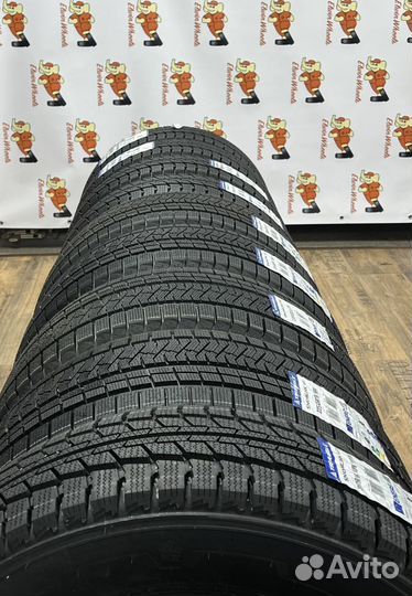 Triangle Snowlink PL02 245/35 R20 95W