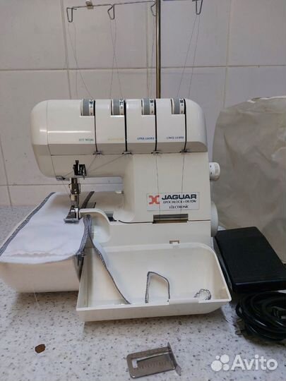 Швейная машинка оверлок jaguar 087 DW