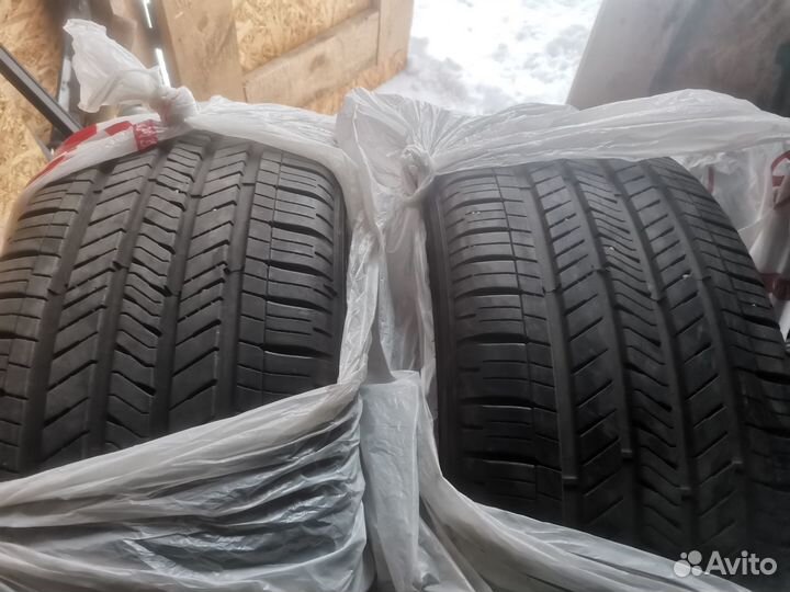 Goodyear Eagle Touring 245/45 R19