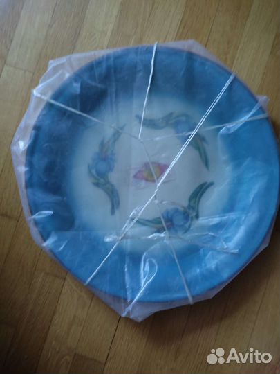 Продаётся новый поднос эмалированный СССР