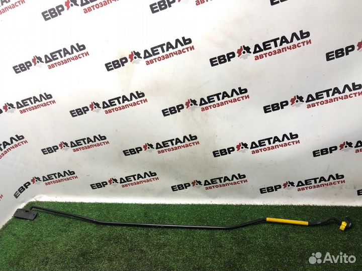 Упор капота Opel Astra J хетчбэк 1.4 A14NET 2011