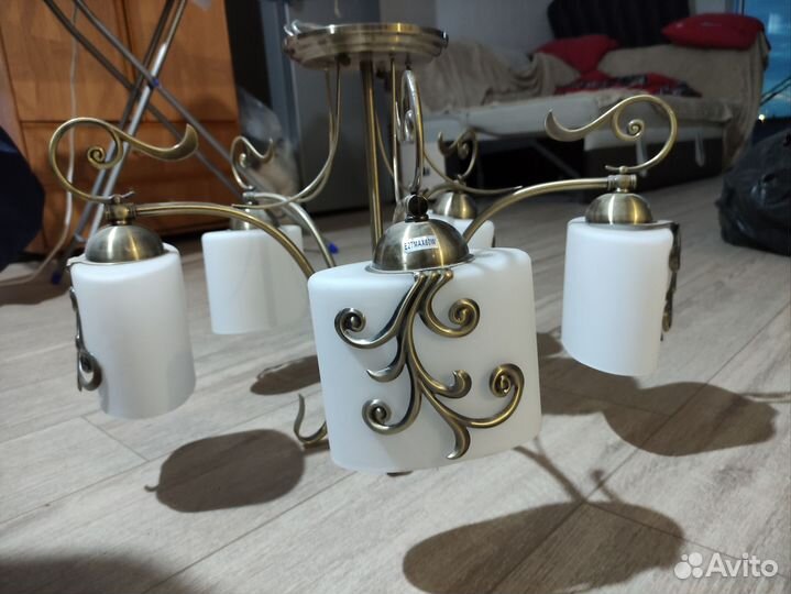 Люстра потолочная бу