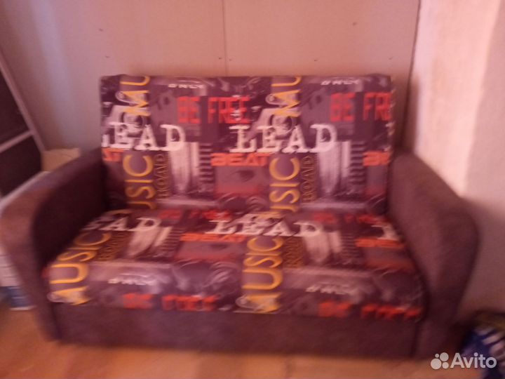 Диван б/у