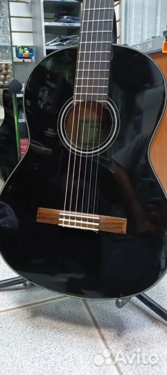 Классическая гитара yamaha c40