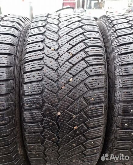 Gislaved Nord Frost 200 235/55 R17 116Z
