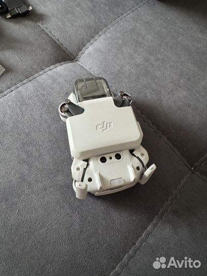 Квадрокоптер DJI Mini 2 Fly More Combo