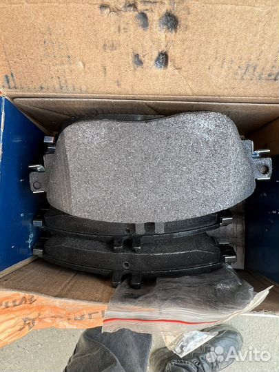 Комплект тормозных колодок Bosch