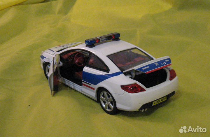 Модель машины Peugeot 407 М 1/24 N70