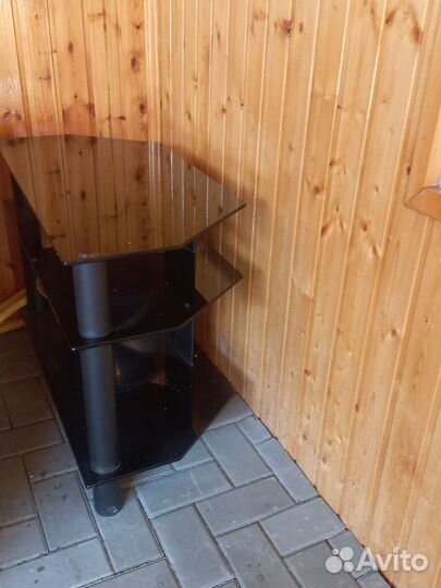 Стеклянная тумба под тв телевизор