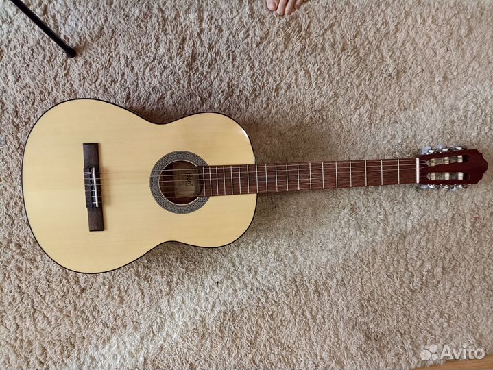 Классическая гитара cort