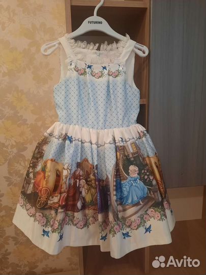 Платье для девочки нарядное