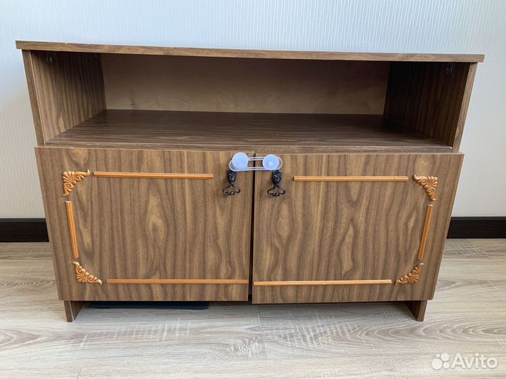 Тумба под телевизор бу