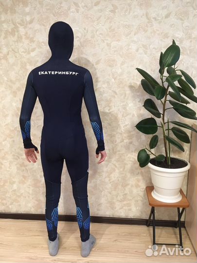 Костюм для конькобежного спорта