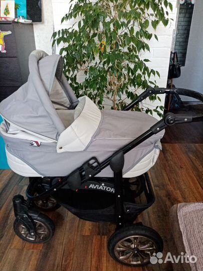 Коляска aviator