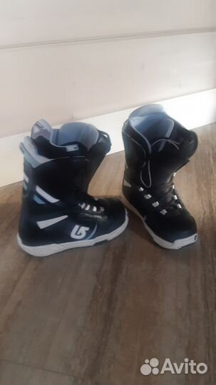 Сноубордические ботинки burton