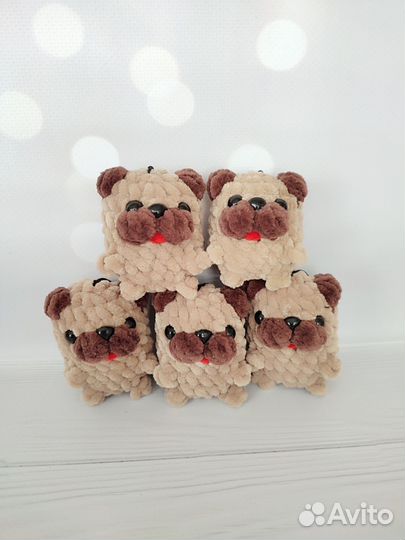 Щенки мопса брелок