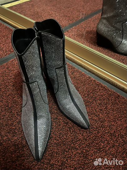 Казаки maag 39 стразы Zara