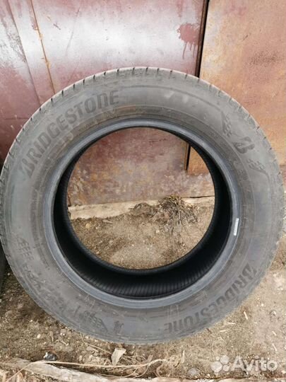 Bridgestone Turanza T005 225/60 R17