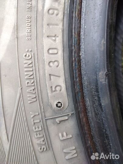 Toyo Observe Ice-Freezer 215/60 R16 92