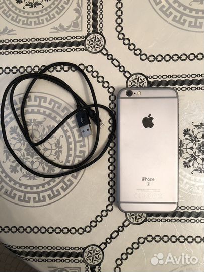 iPhone 6S, 64 ГБ