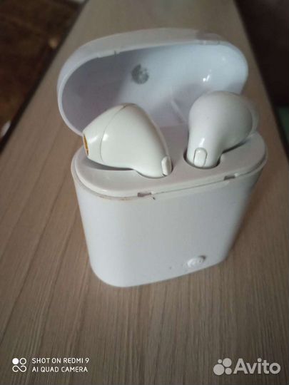 Беспроводные наушники