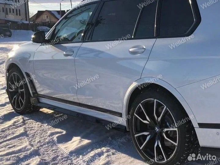 Накладки под пороги BMW X7 G07 черные