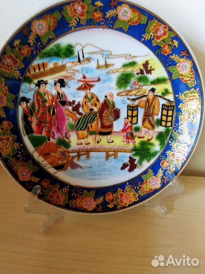 2 тарелки из фарфора,роспись с позолотой