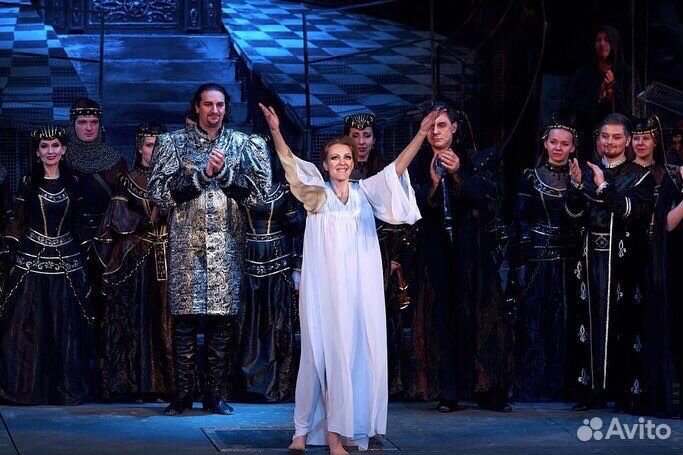 Педагог по вокалу