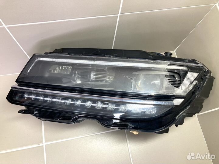 Фара левая LED VW Tiguan 2016-2020 г.в. дефект