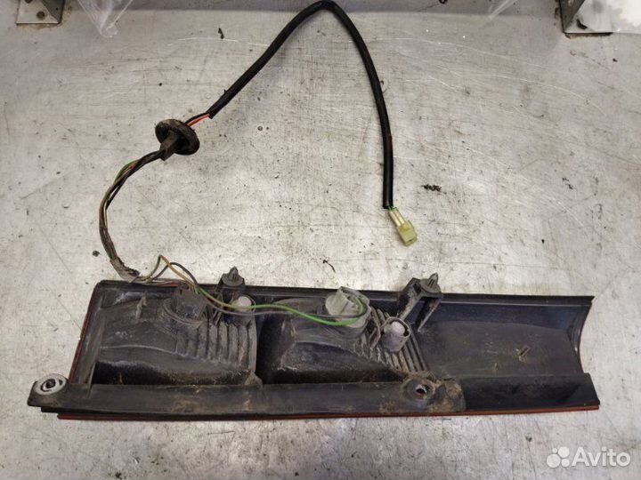 Фонарь задний правый Suzuki Ignis HR M13A 1.3 2004