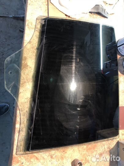 Bmw 7 e65 заднее правое стекло