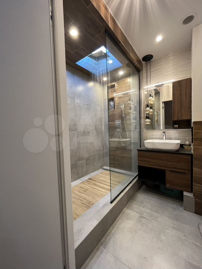 3-к. квартира, 65 м², 3/21 эт.