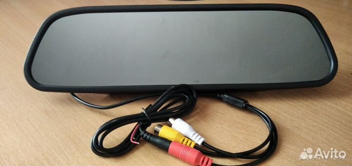 Зеркало - монитор заднего вида