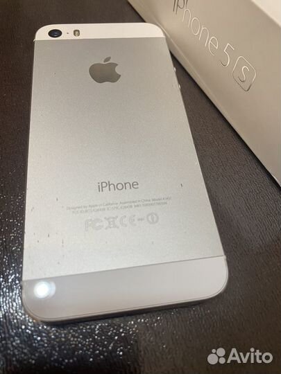 iPhone 5S, 16 ГБ