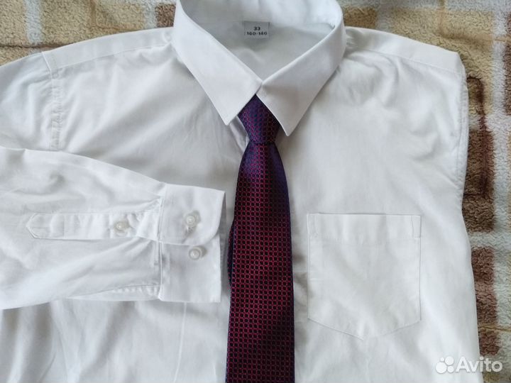 Комплект рубашек на мальчика с галстуками