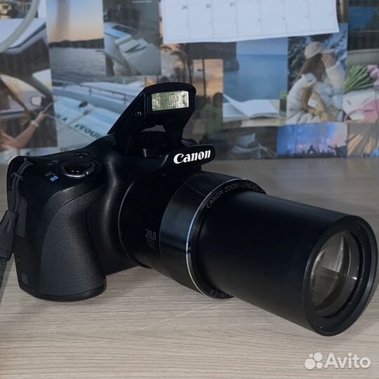 Компактный фотоаппарат Canon
