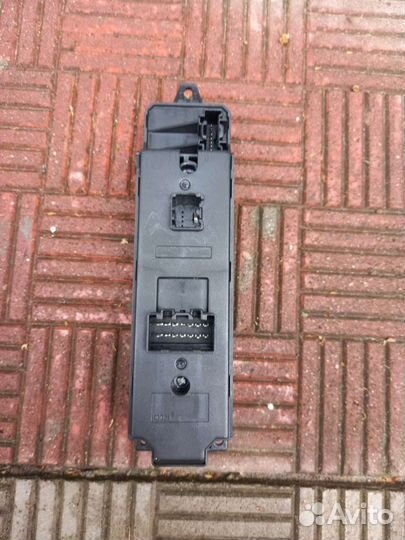 Блок управления стеклоподьемниками Мазда 6 GG