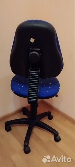Компьютерное кресло для школьника