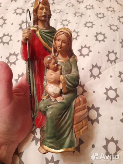 Статуэтка фарфор