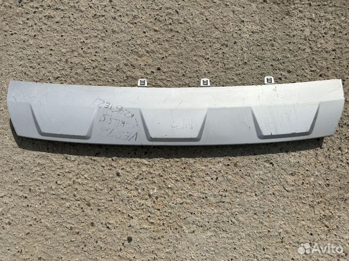 Накладка переднего бампера Лада Веста Кросс Vesta