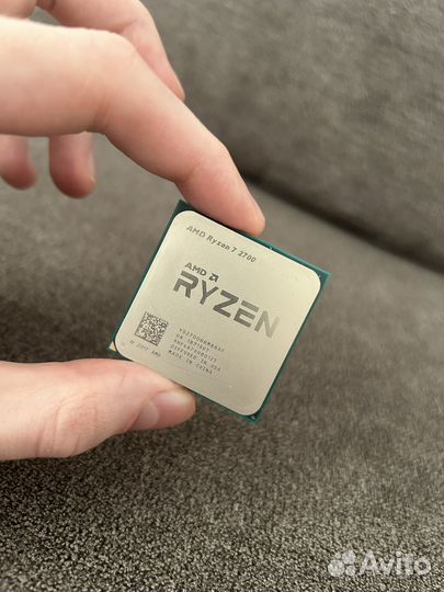 Процессор AMD Ryzen 7 2700