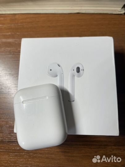 Беспроводные наушники apple airpods 1