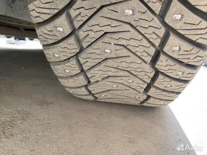 Yokohama Ice Guard IG65 215/55 R17 98T