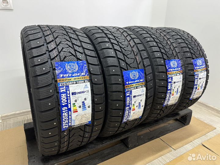 Tri Ace Snow White II Stud 245/40 R19 и 275/35 R19 98H