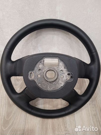 Рулевое колесо skoda