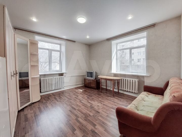 Комната 17 м² в 3-к., 2/2 эт.