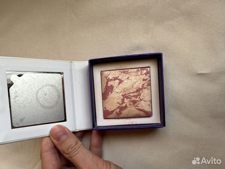 Тени для век